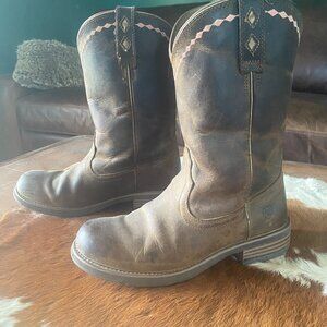 Ariat Unbridled Roper Western Boot